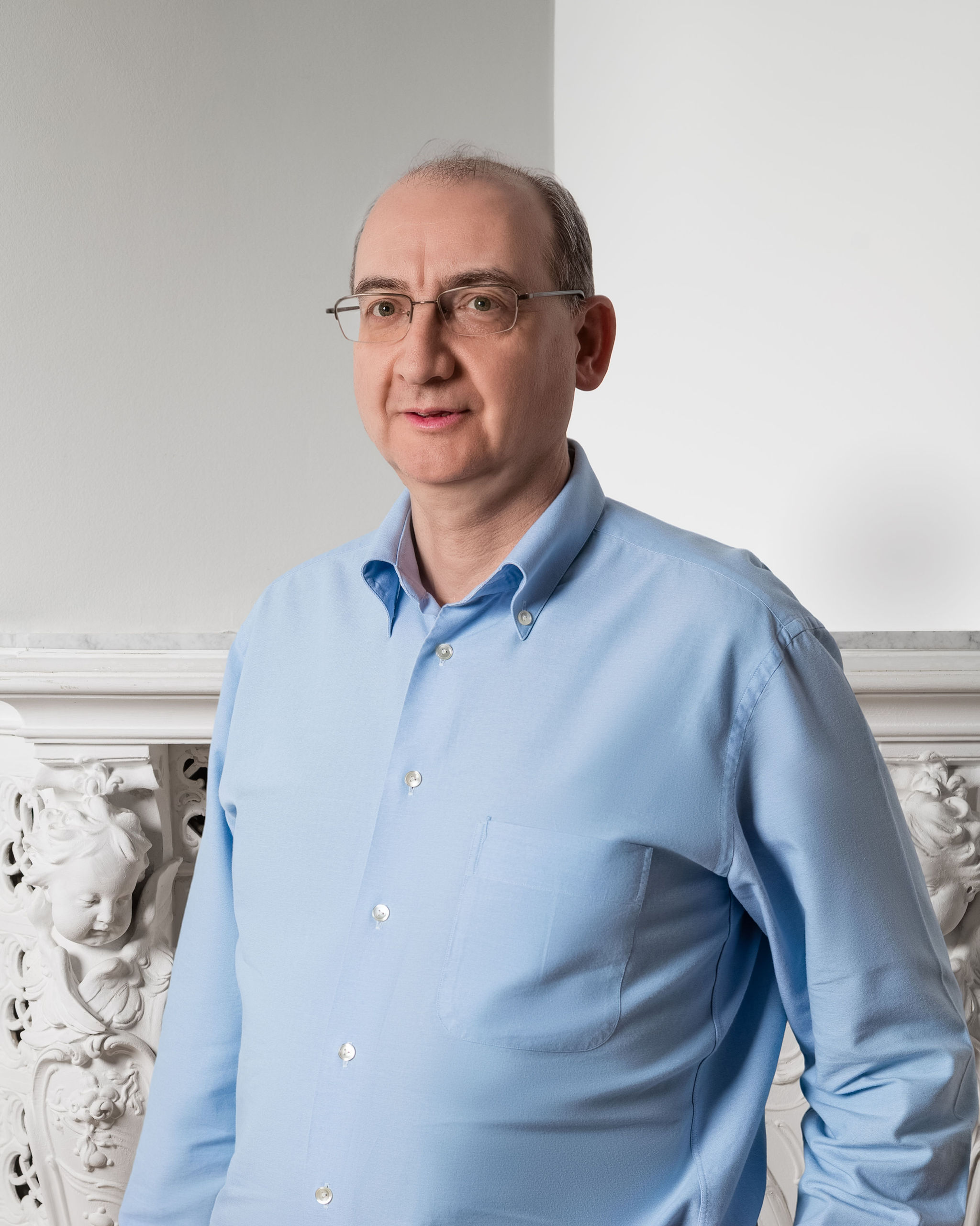 Dr. Stefan Scholl